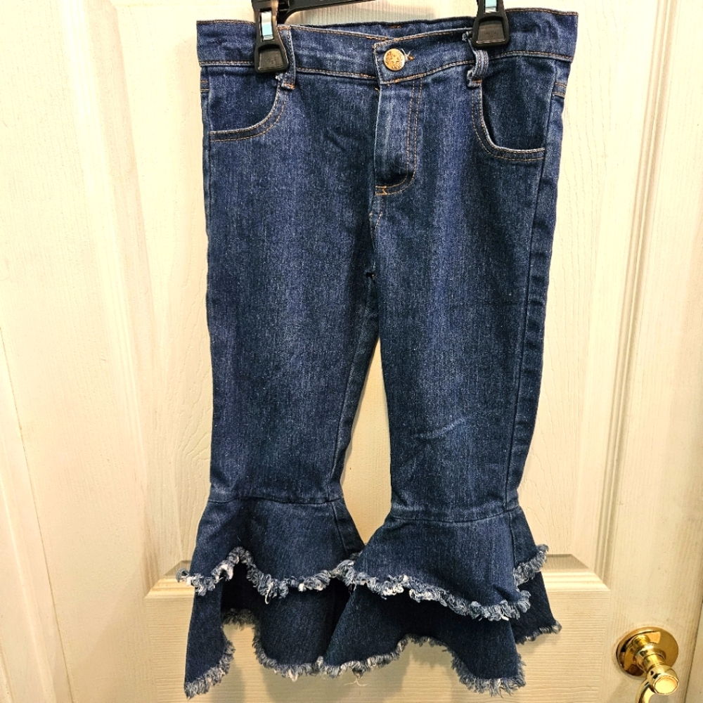Adorable Flare Jeans Sz 4 Ying Shan